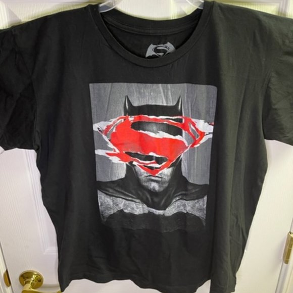 Batman V Superman Dawn Of Justice T-Shirt Size XL DC Comics - Picture 2 of 3